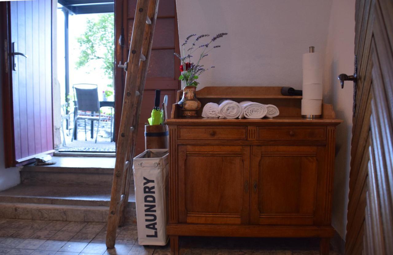 The Wine Cellar In The Old Gemeinde House 브라운버그 외부 사진