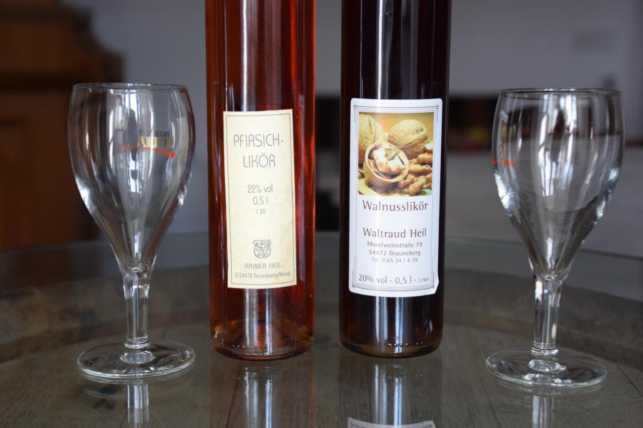 The Wine Cellar In The Old Gemeinde House 브라운버그 외부 사진